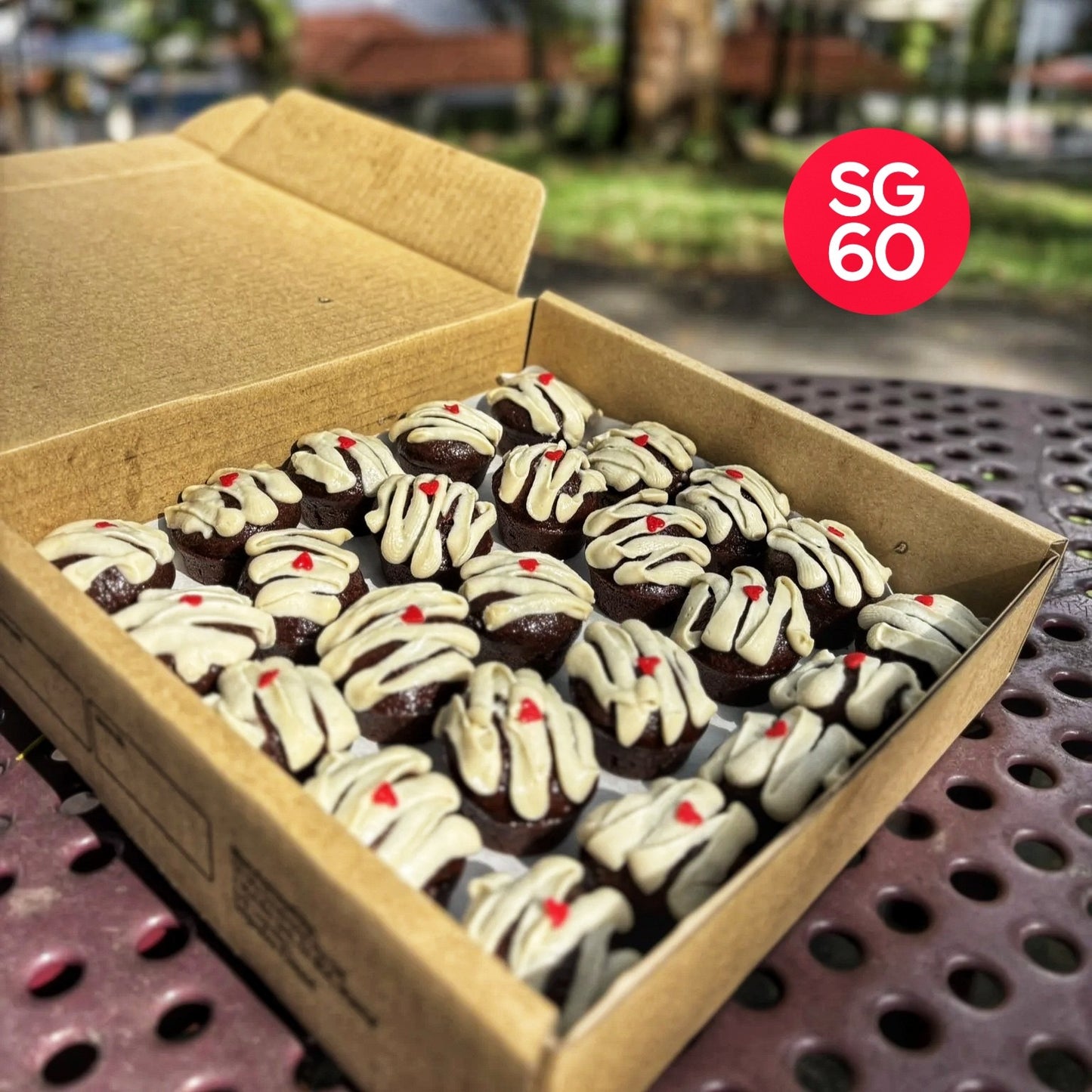 SG60 Sweet Treat Box (25 Red Velvet Canapés)
