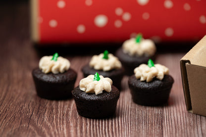 Signature Dark Chocolate X Mint Frosted Minicakes